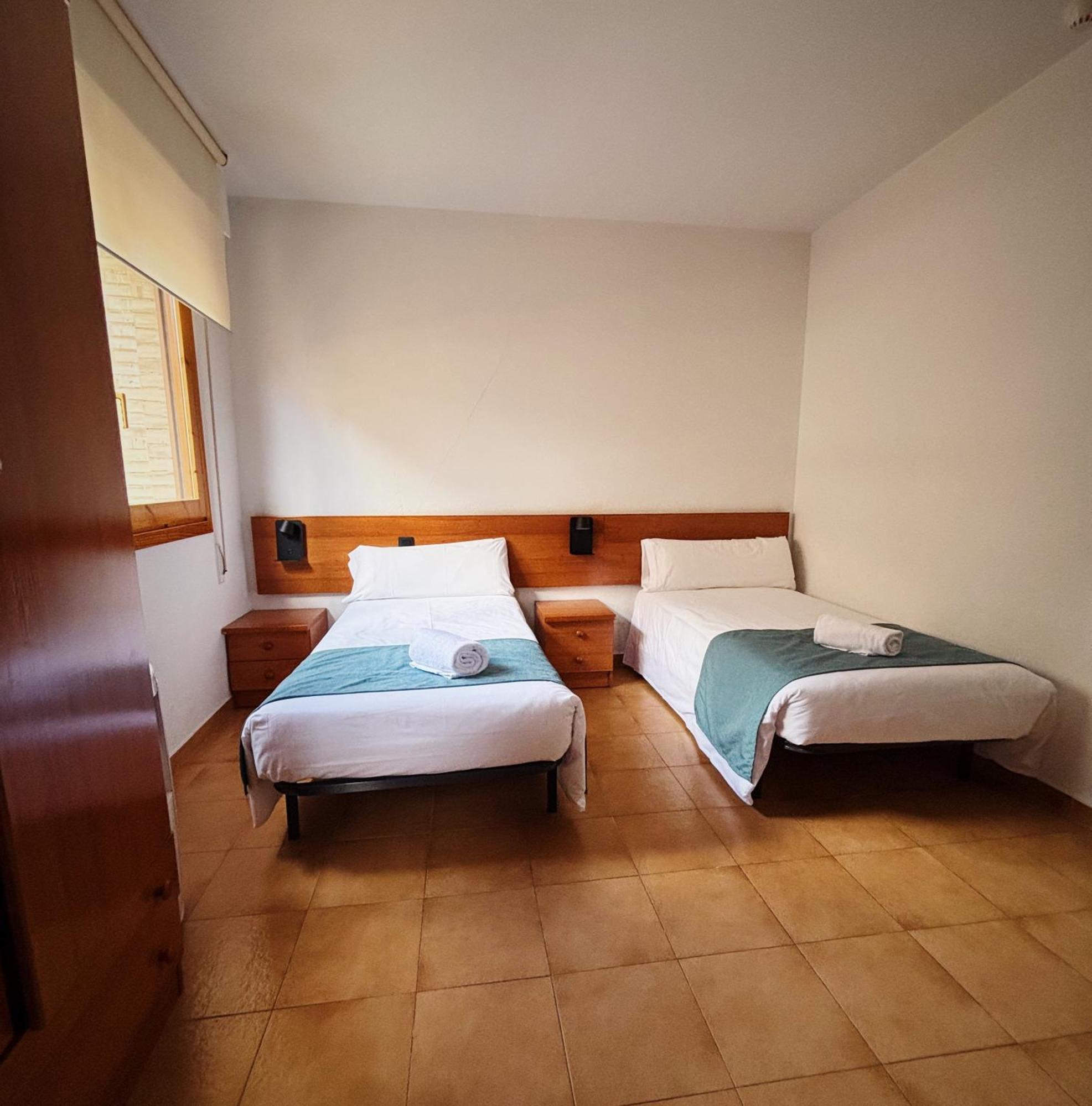 Hostal Legaz Funes Exterior foto